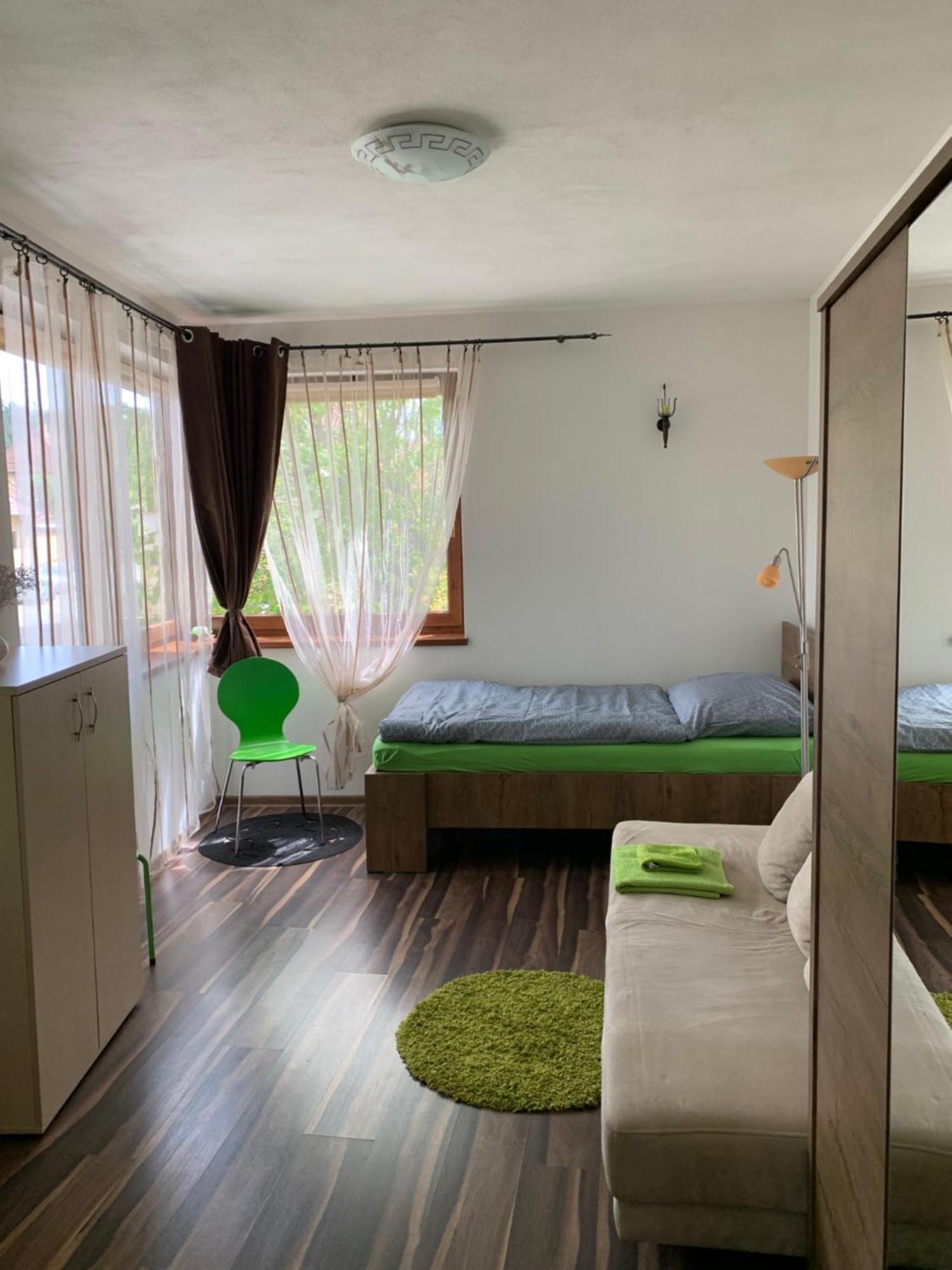 Apartman Emes S Terasou Kežmarok Екстериор снимка